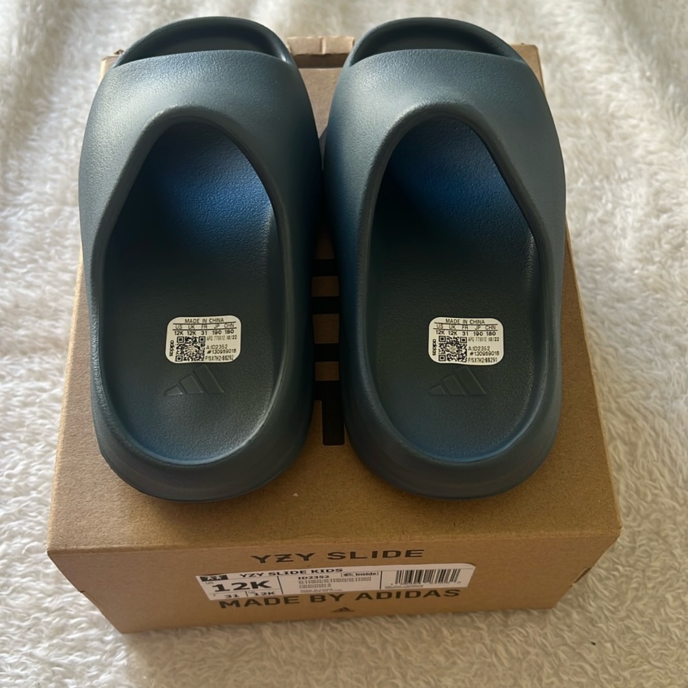 Yeezy slides kids - slate marine